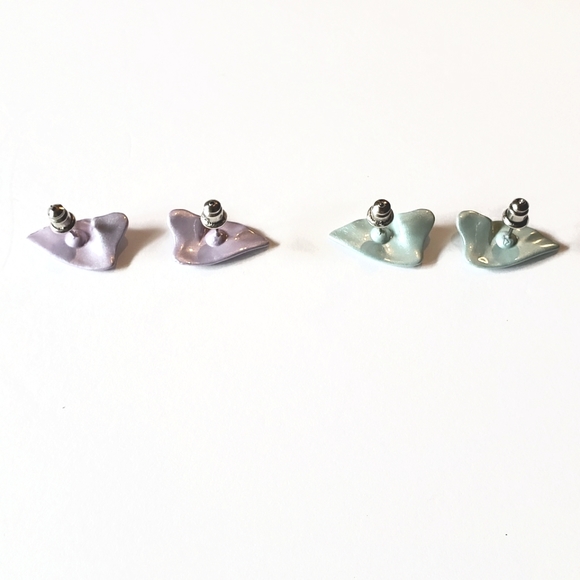 Metal Enamel Shell Earrings Vintage 2 pair - Picture 2 of 9